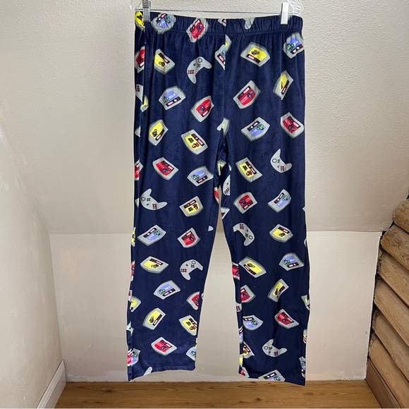 AEROPOSTALE MARVEL Velour Sleepwear Sleep Pants. Video Game Print - Picture 1 of 8
